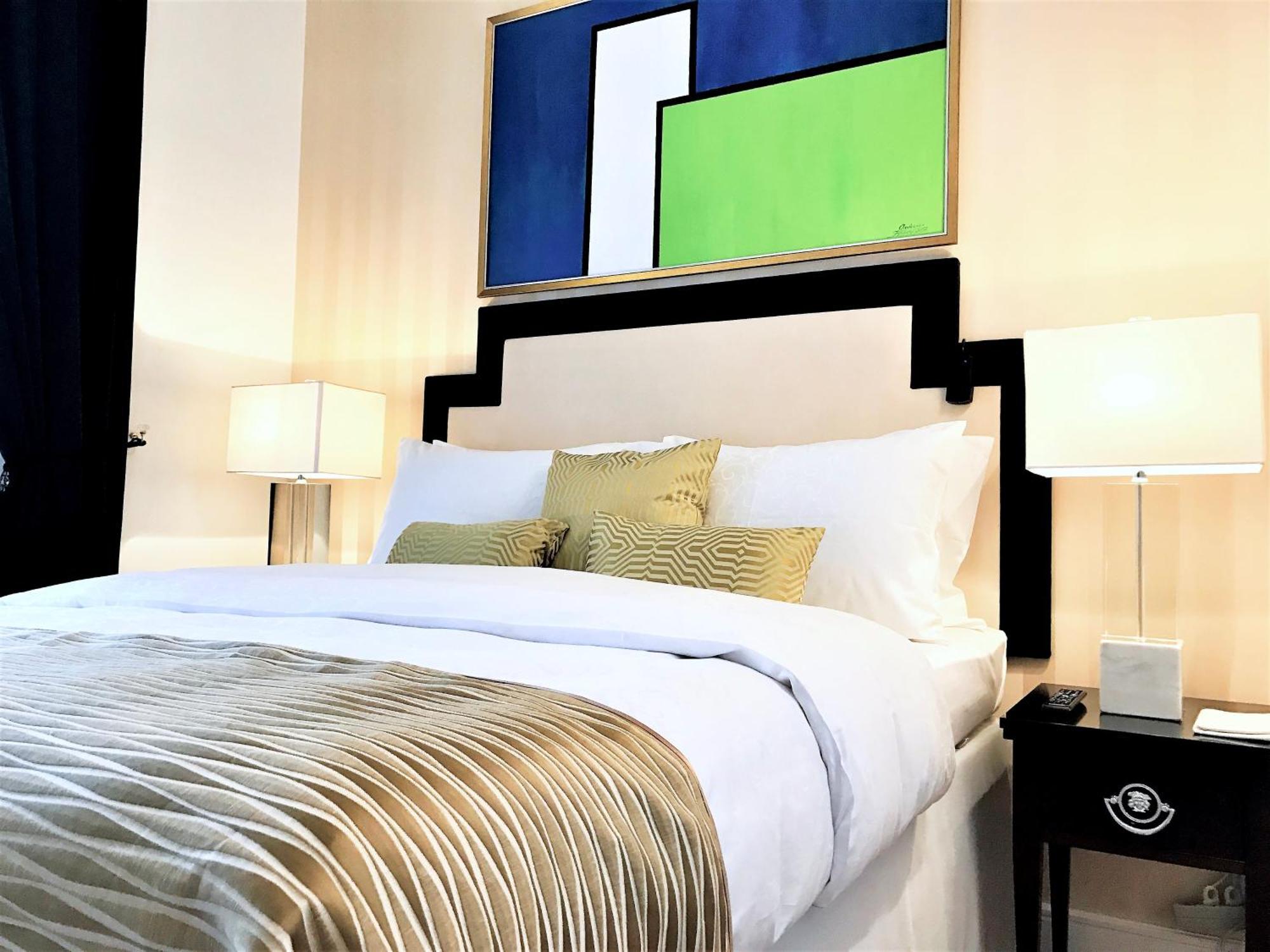Mondrian Luxury Suites & Apartments Old Town Warszawa Rum bild