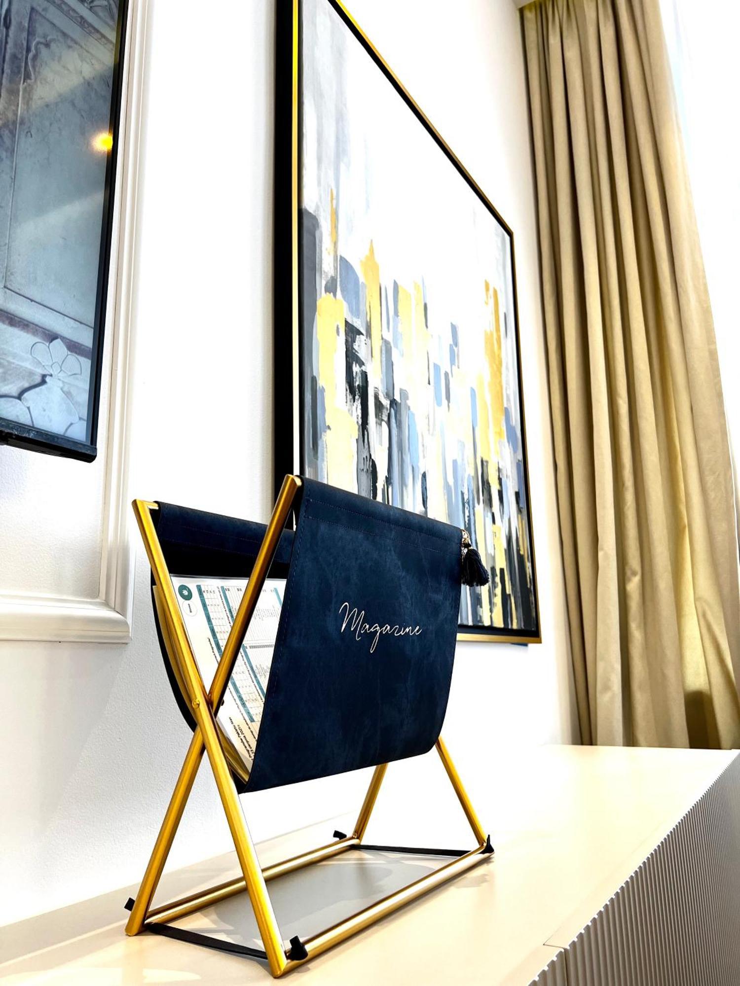 Mondrian Luxury Suites & Apartments Old Town Warszawa Rum bild
