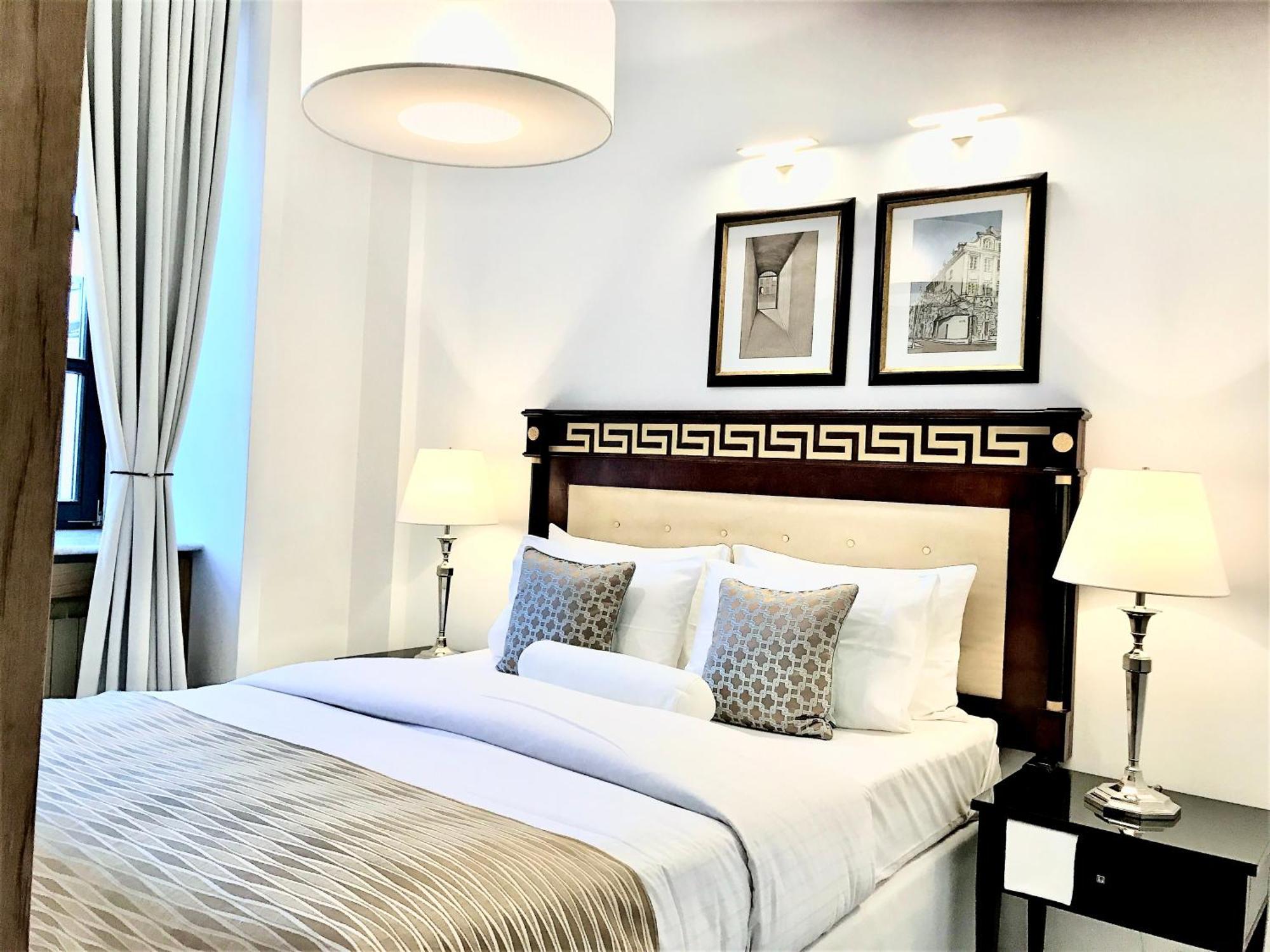 Mondrian Luxury Suites & Apartments Old Town Warszawa Rum bild