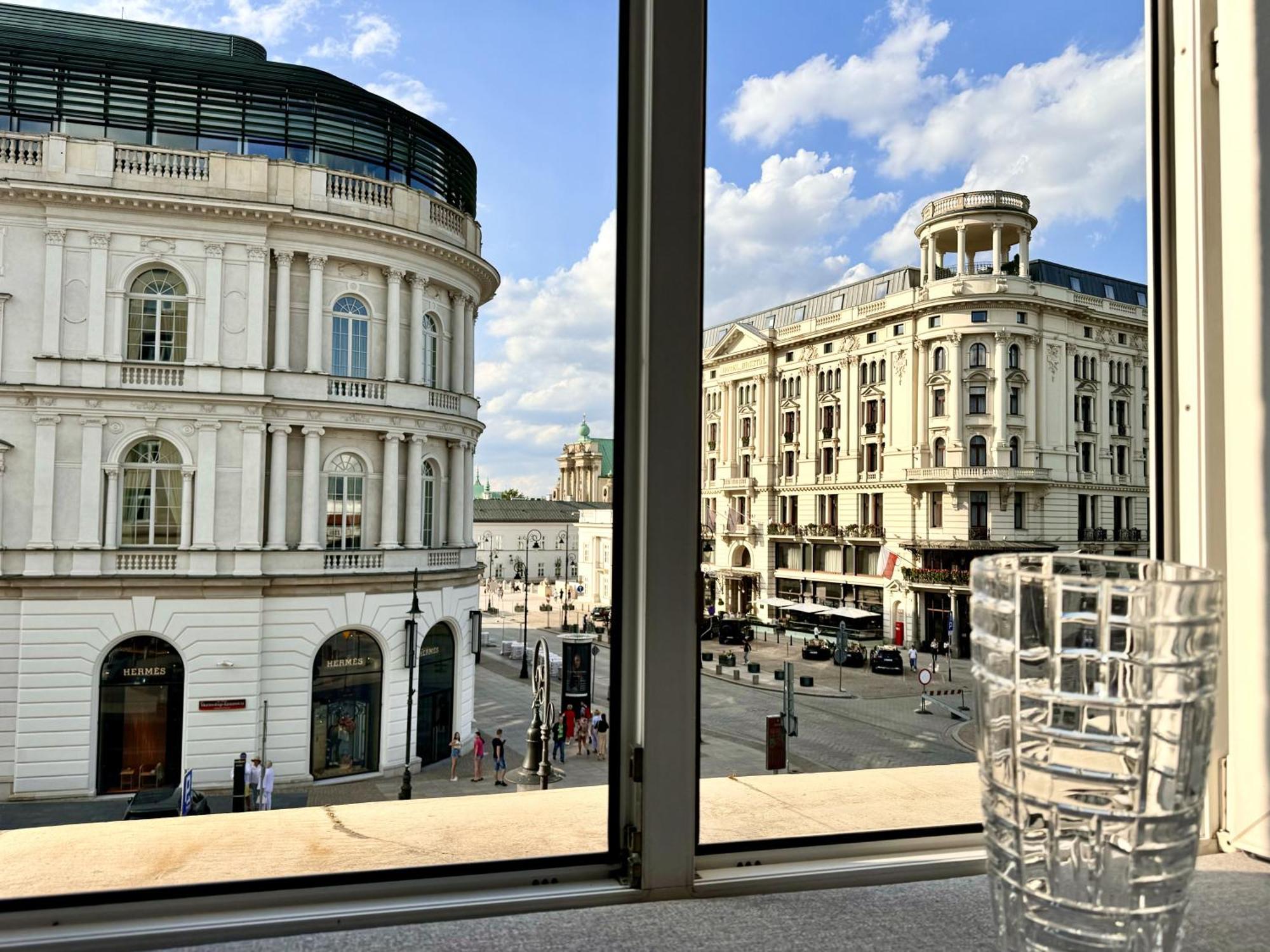Mondrian Luxury Suites & Apartments Old Town Warszawa Rum bild