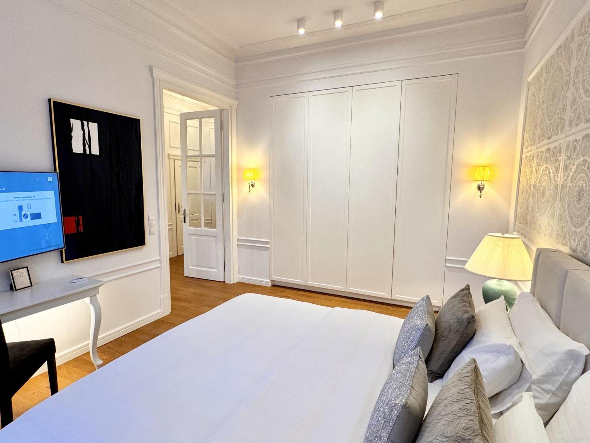 Mondrian Luxury Suites & Apartments Old Town Warszawa Exteriör bild